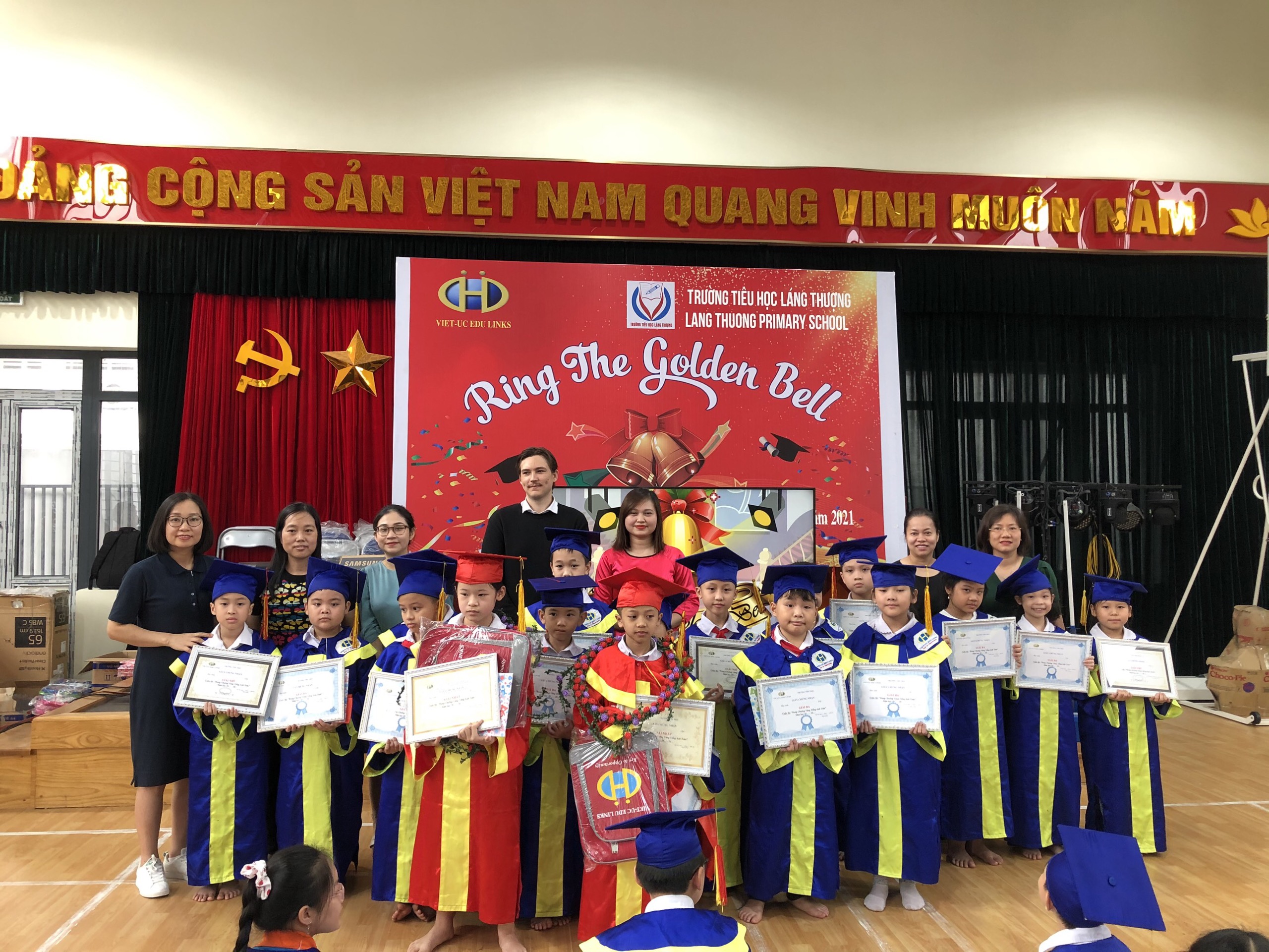 Cuộc thi “Rung chuông vàng” ?