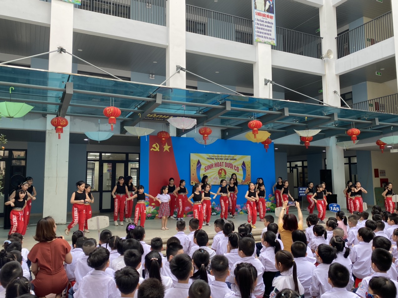 Văn nghệ tuần 30