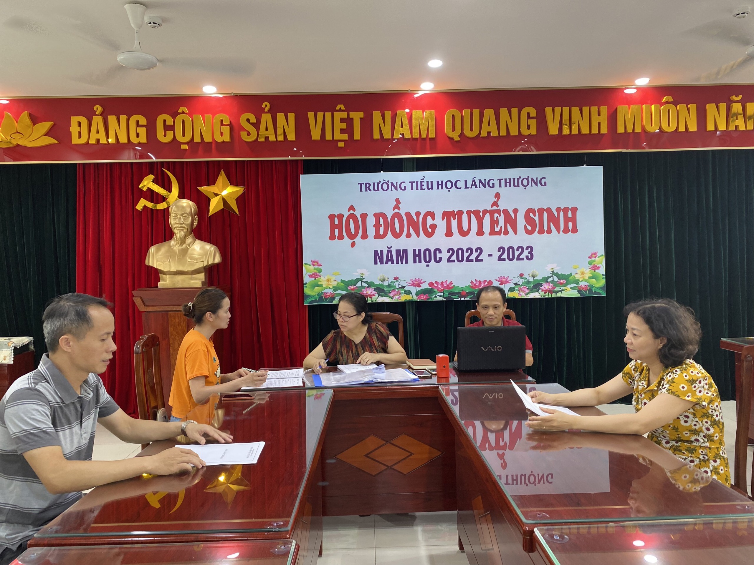 Thông báo lịch tuyển sinh trực tuyến