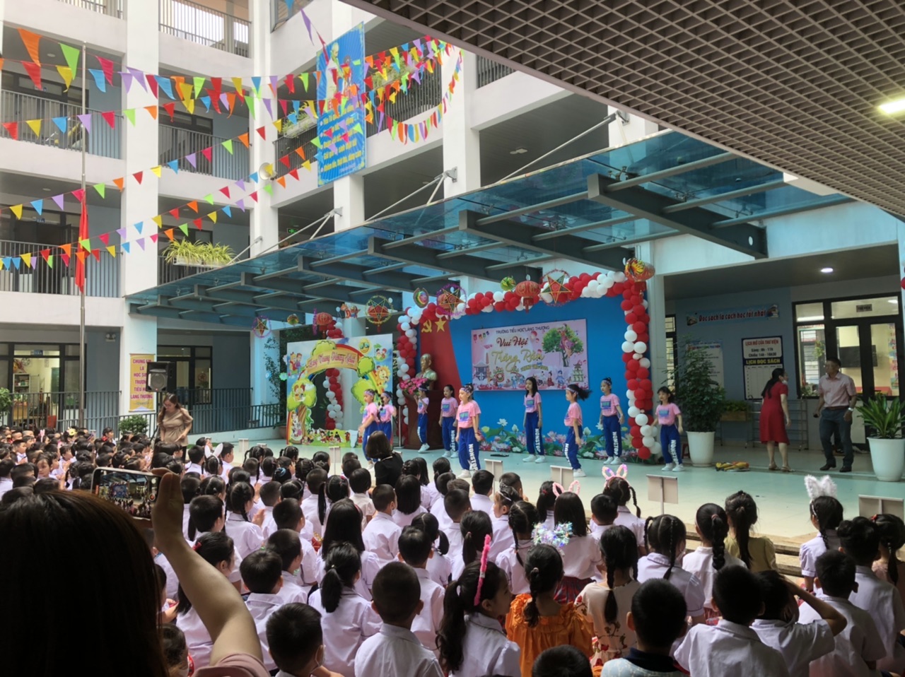Vui hội trăng rằm?