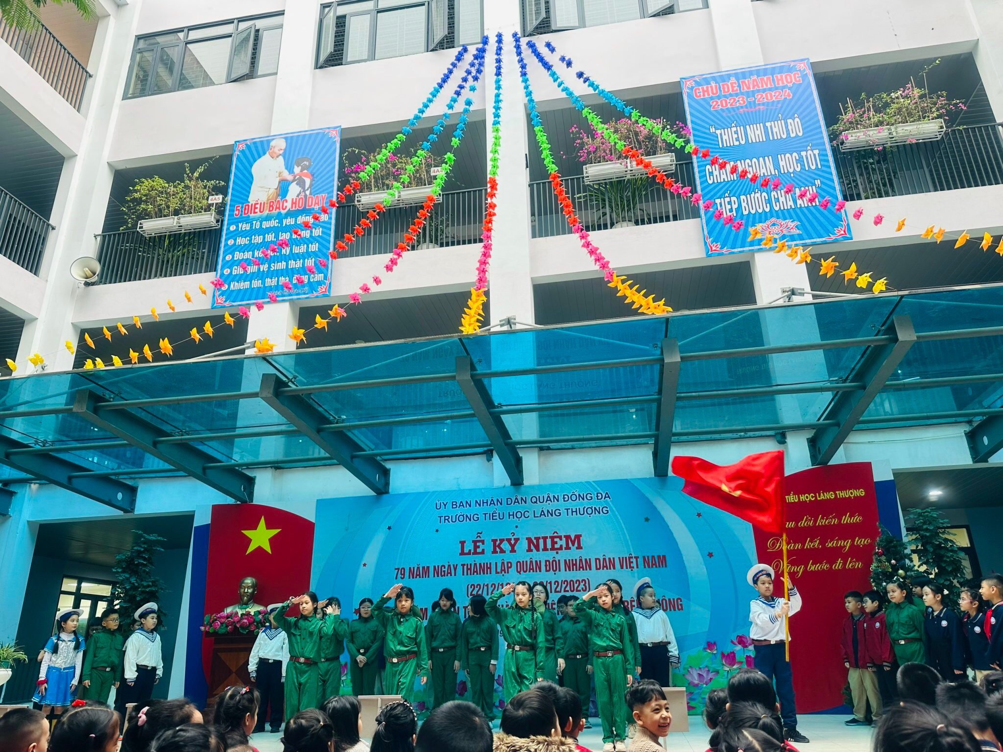 Lễ kỉ niệm 79 năm ngày thành lập QĐND Việt Nam – 51 năm chiến thắng Điện Biên Phủ trên không